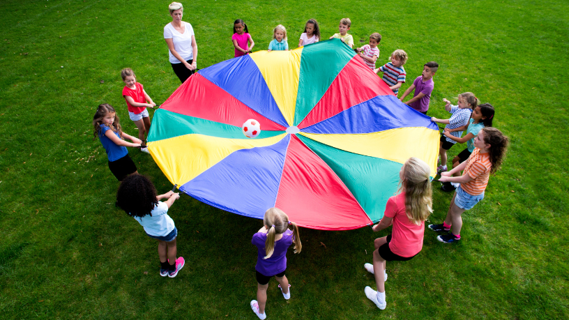 Gincana escolar: Como jogos e desafios, com a visão de Sérgio Bento De Araújo, recuperam o vínculo com a escola e fortalecem a aprendizagem.